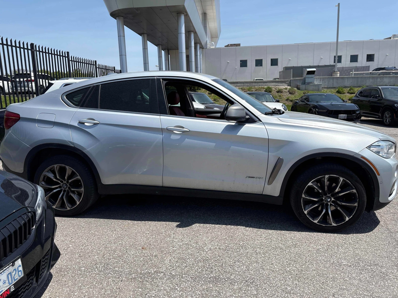 BMW X6 CARFAX * АВТО КРЕДИТ * ПРОГНОЗНА ЦЕНА ДО БГ * , снимка 4 - Автомобили и джипове - 54631054