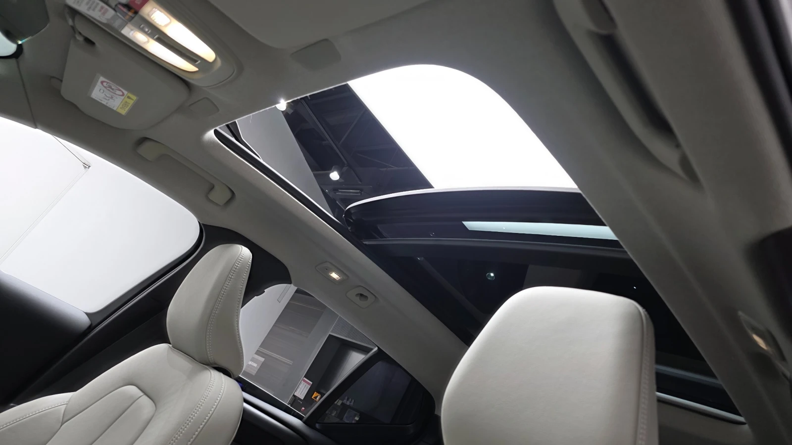 Volvo XC40 2.0 B4 Ultra Dark, снимка 15 - Автомобили и джипове - 55146296