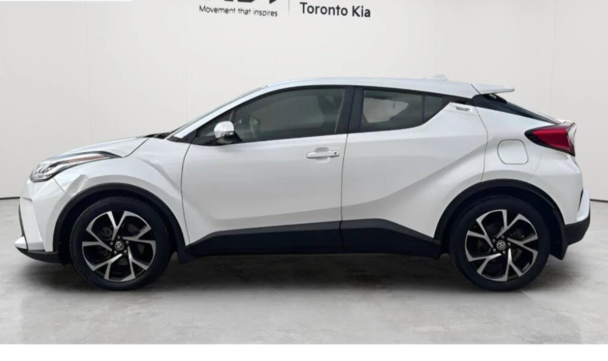 Toyota C-HR * XLE Premium* Подгрев* Back Cam* Blind spot* , снимка 2 - Автомобили и джипове - 55543553
