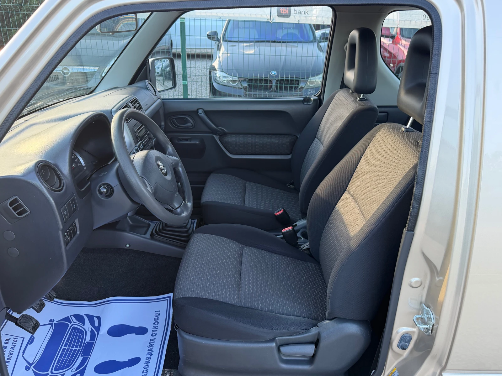 Suzuki Jimny, снимка 9 - Автомобили и джипове - 55956857