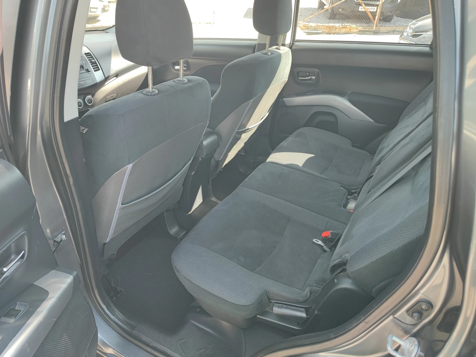 Mitsubishi Outlander 2.0D-140ks-6sk-4X4 | Mobile.bg � ����������� 14