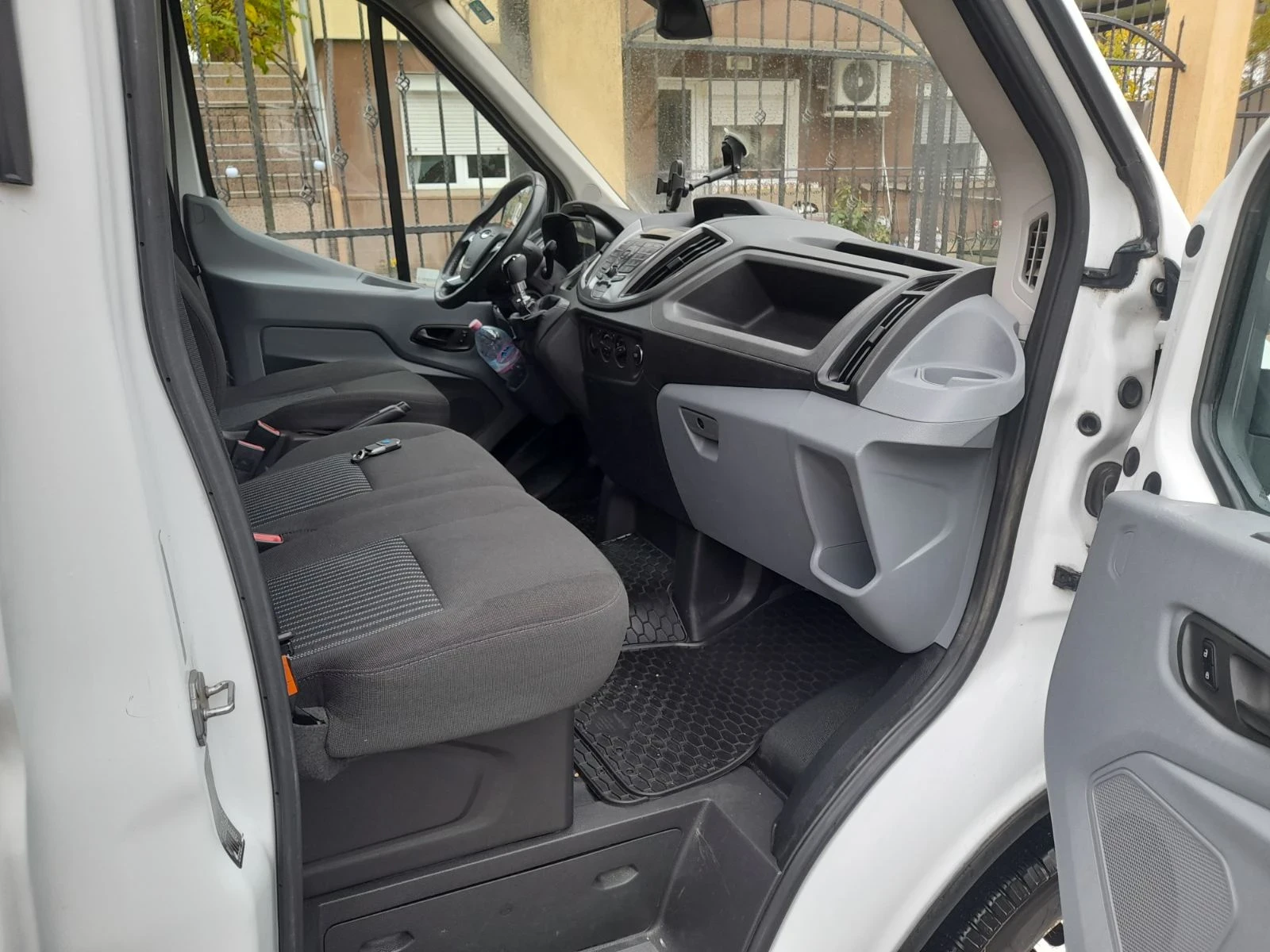 Ford Transit 2.2, снимка 13 - Бусове и автобуси - 56742041