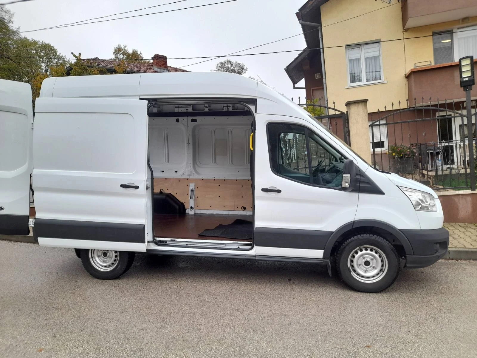 Ford Transit 2.2, снимка 4 - Бусове и автобуси - 56742041