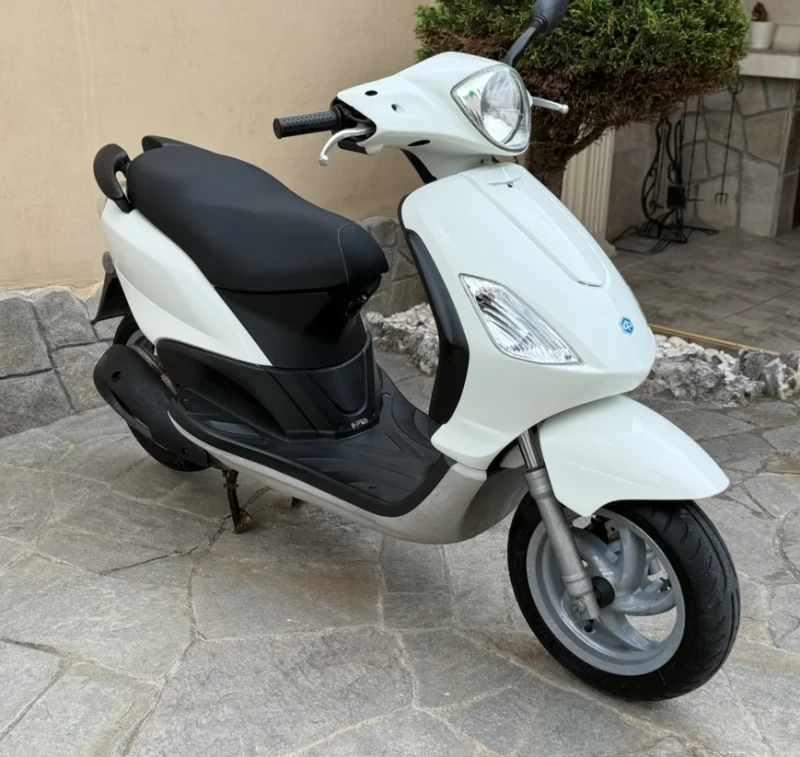 Piaggio Fly 150cc 15ps, снимка 2 - Мотоциклети и мототехника - 52022266