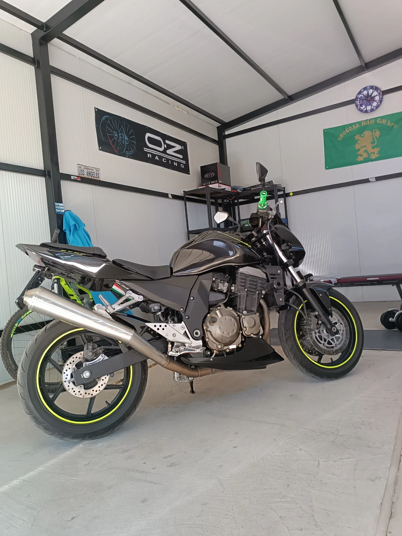 Kawasaki Z Z750, снимка 6 - Мотоциклети и мототехника - 54198607