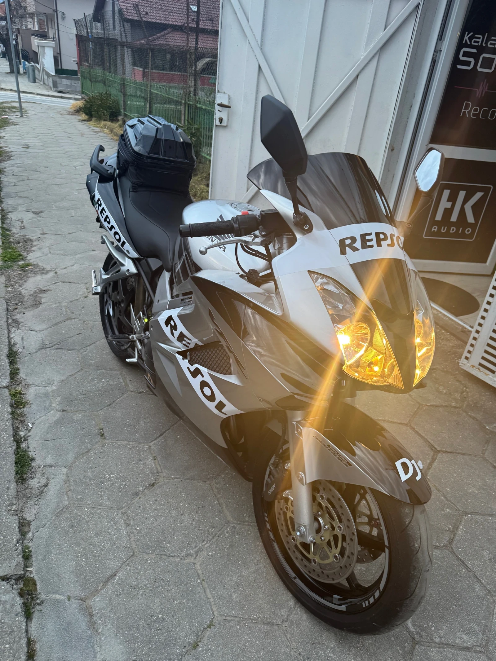 Honda Vfr 800 Vtec, снимка 11 - Мотоциклети и мототехника - 55179709