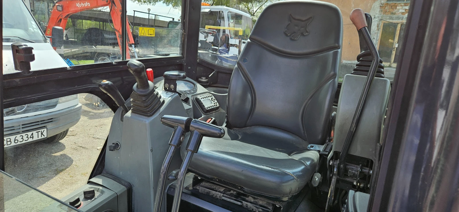 Багер Bobcat Е 20, снимка 5 - Индустриална техника - 54558951