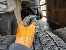Гуми Зимни 285/45R19, снимка 5