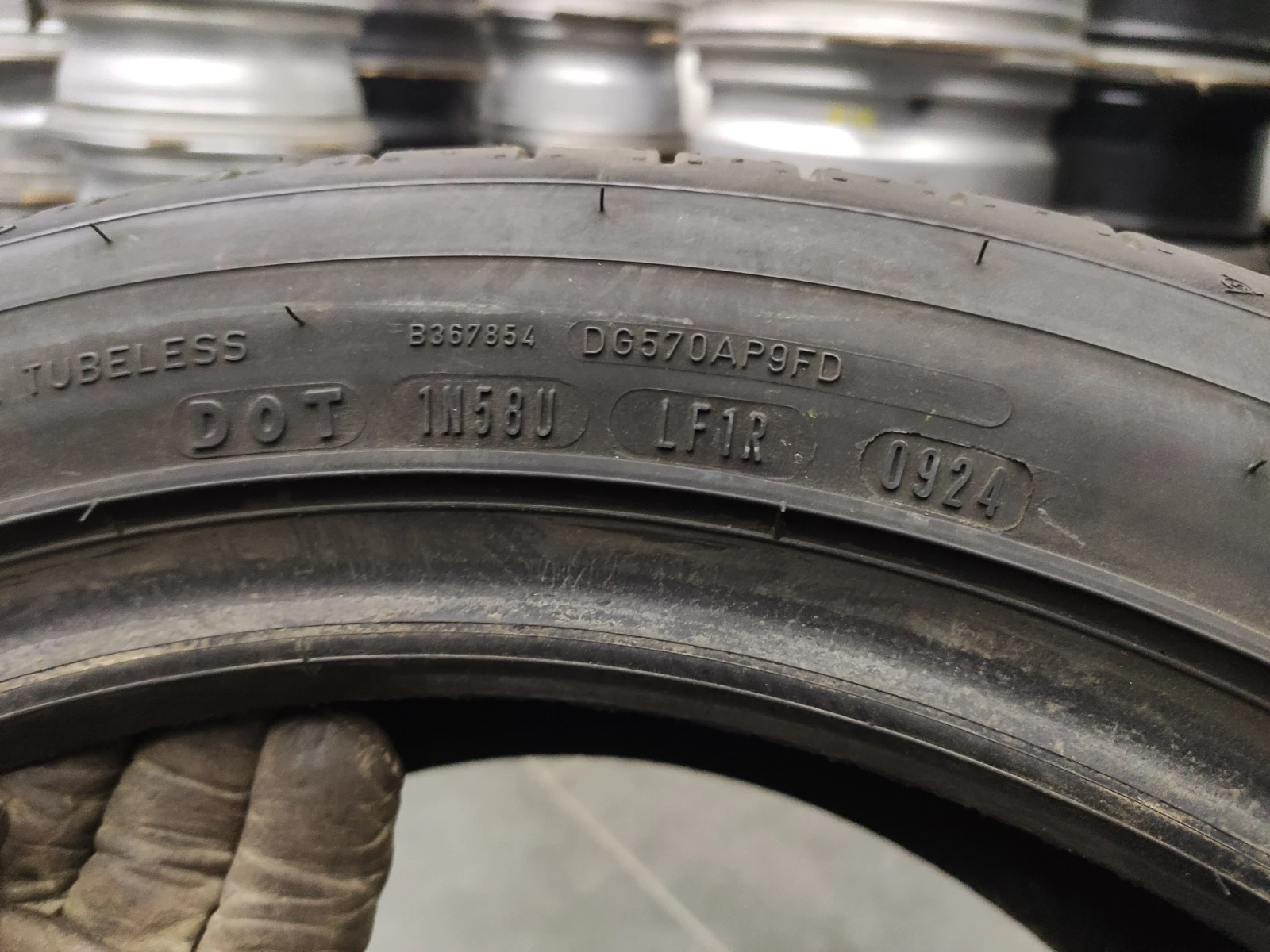 Гуми Летни 245/45R18, снимка 7 - Гуми и джанти - 54806966
