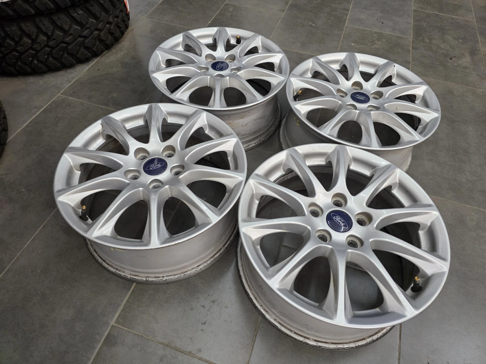 Джанти за Ford, снимка 2 - Гуми и джанти - 56687883