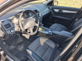 Mercedes-Benz 220 Avangard , снимка 6