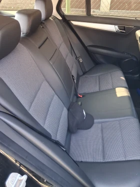 Mercedes-Benz 220 Avangard , снимка 10