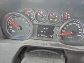 Chevrolet Silverado 2022 Custom Trail Boss * БЕЗ ПЪРВОНАЧАЛНА ВН, снимка 13