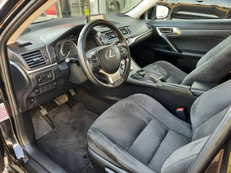 Lexus CT 200h 1.8 Hybrid Executive, снимка 14 - Автомобили и джипове - 47799784