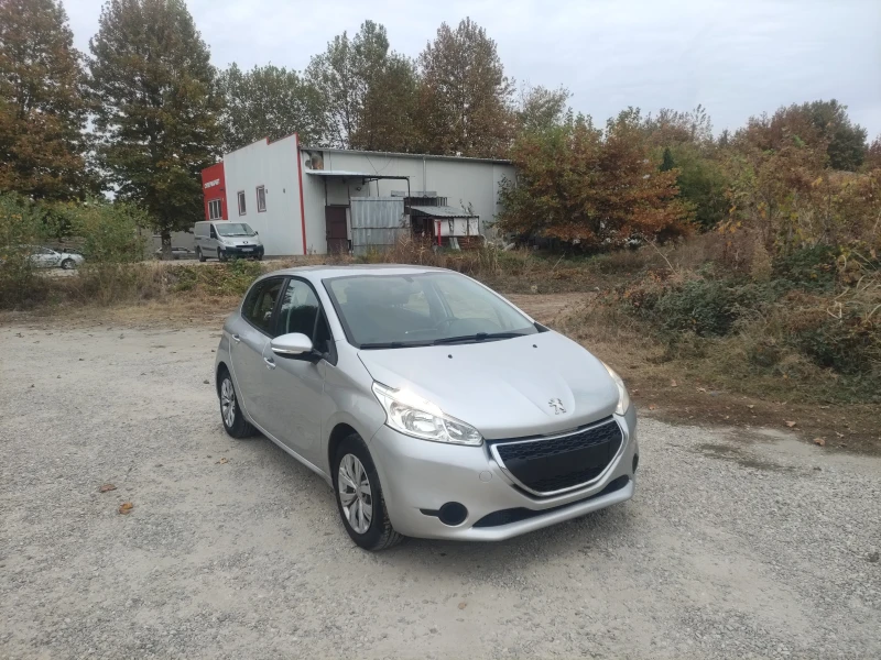 Peugeot 208 1.0vvt като нов 135000km, снимка 2 - Автомобили и джипове - 49500598