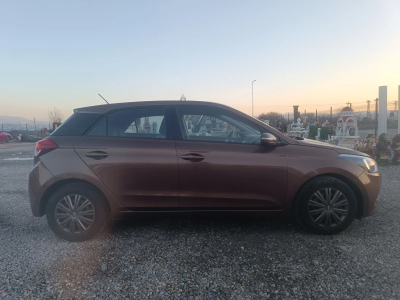 Hyundai I20 1.2I  EURO6B , снимка 4 - Автомобили и джипове - 49331600