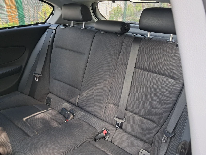 BMW 118, снимка 15 - Автомобили и джипове - 50460098