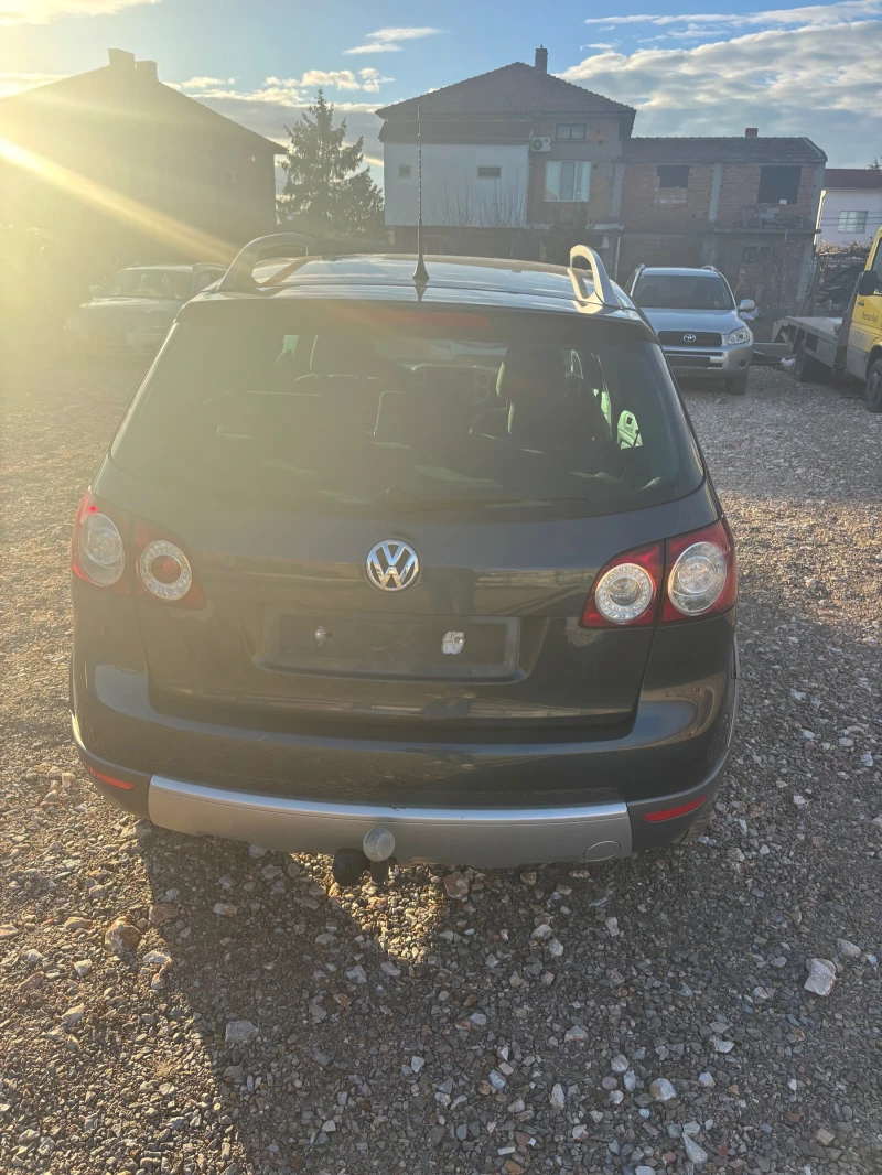 VW Golf, снимка 5 - Автомобили и джипове - 52615548