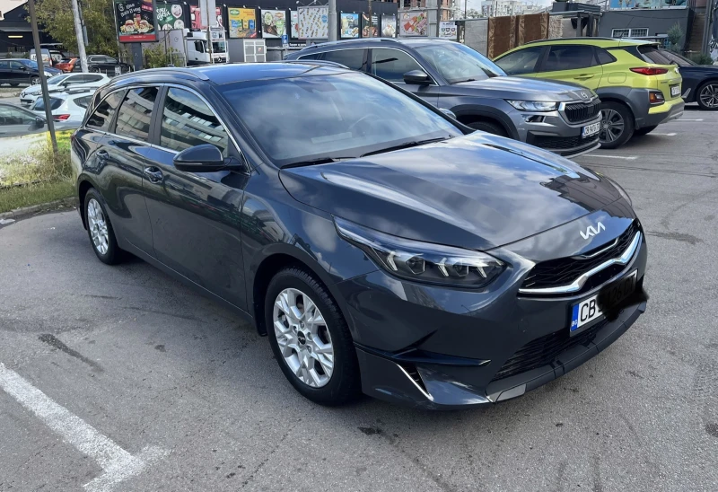 Kia Ceed 1.5 T-gdi Executive SW Гаранция, снимка 3 - Автомобили и джипове - 52000960
