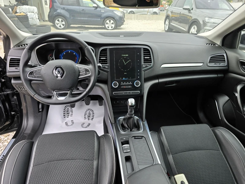 Renault Megane 1.5 DIZEL BOSE, снимка 9 - Автомобили и джипове - 52333646