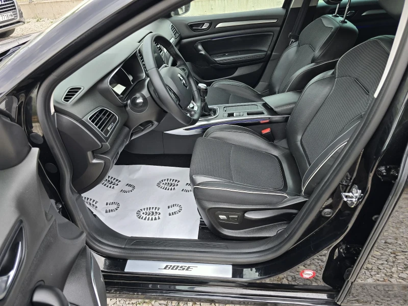 Renault Megane 1.5 DIZEL BOSE, снимка 7 - Автомобили и джипове - 52333646