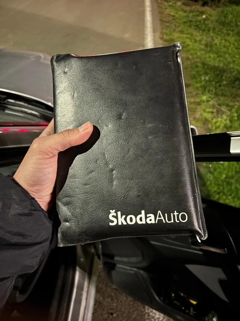 Skoda Octavia, снимка 9 - Автомобили и джипове - 52642720