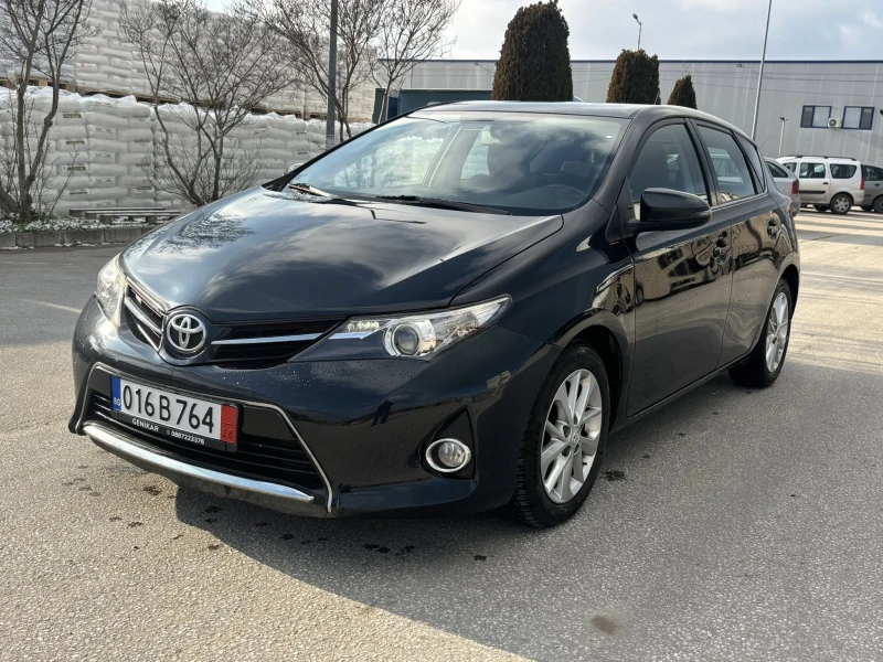 Toyota Auris 1.4 Дизел EURO5, снимка 2 - Автомобили и джипове - 53140845