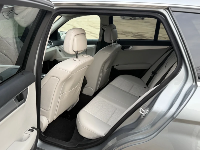 Mercedes-Benz C 250 C 250 CDI Avantgarde, снимка 13 - Автомобили и джипове - 53176942