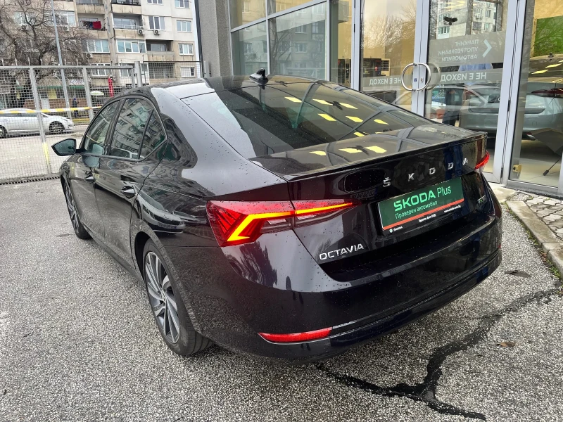 Skoda Octavia 1.5 TSI 7DSG M-HEV, снимка 4 - Автомобили и джипове - 53246911