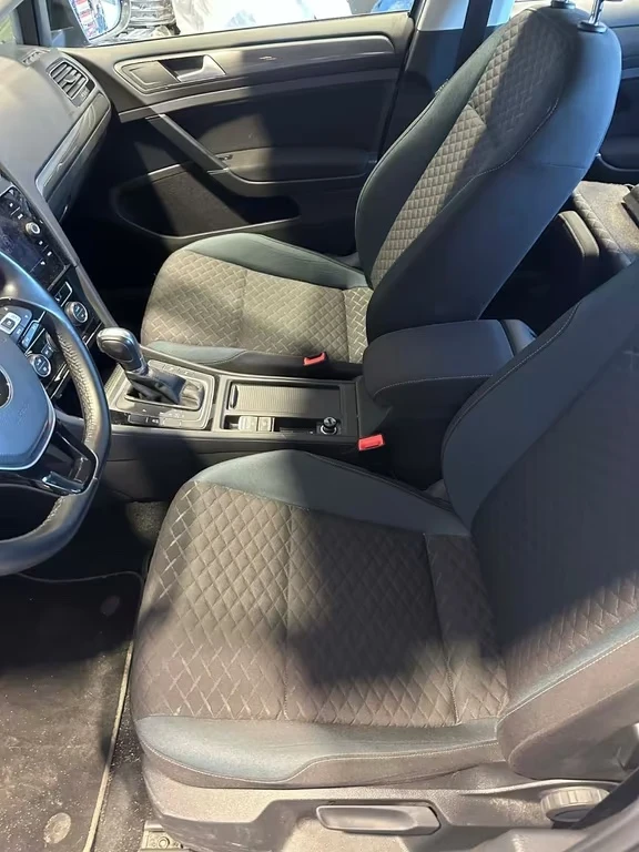 VW Golf 1.6tdi DSG 116ps, снимка 8 - Автомобили и джипове - 54142103