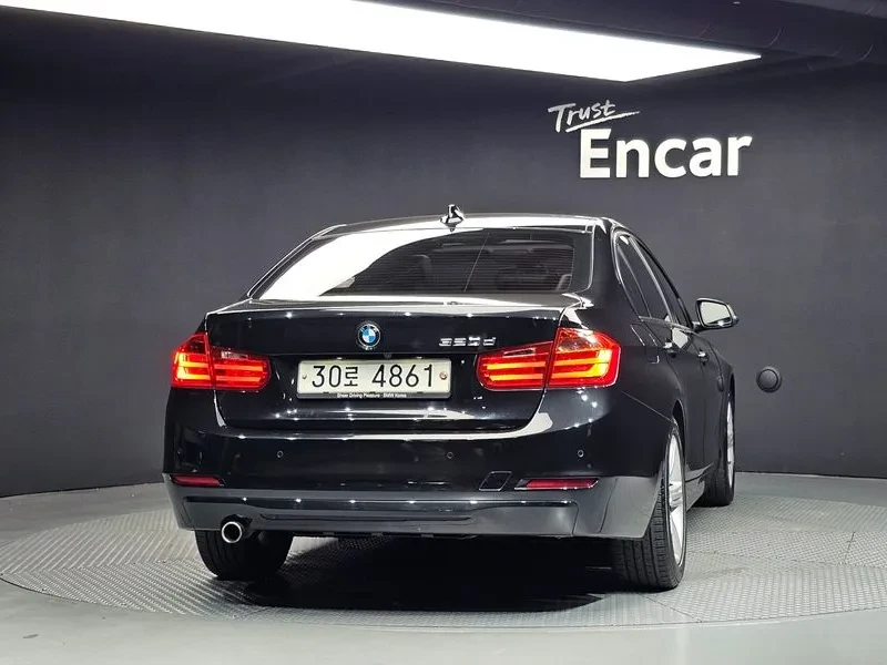 BMW 320 F30, снимка 4 - Автомобили и джипове - 54960548