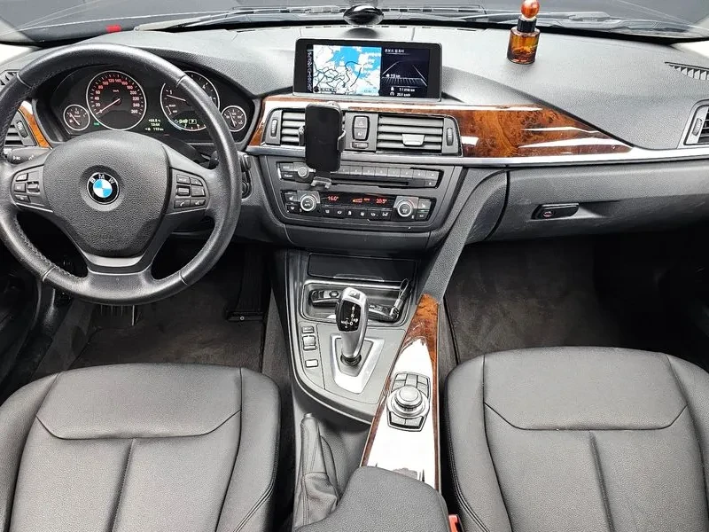 BMW 320 F30, снимка 7 - Автомобили и джипове - 54960548