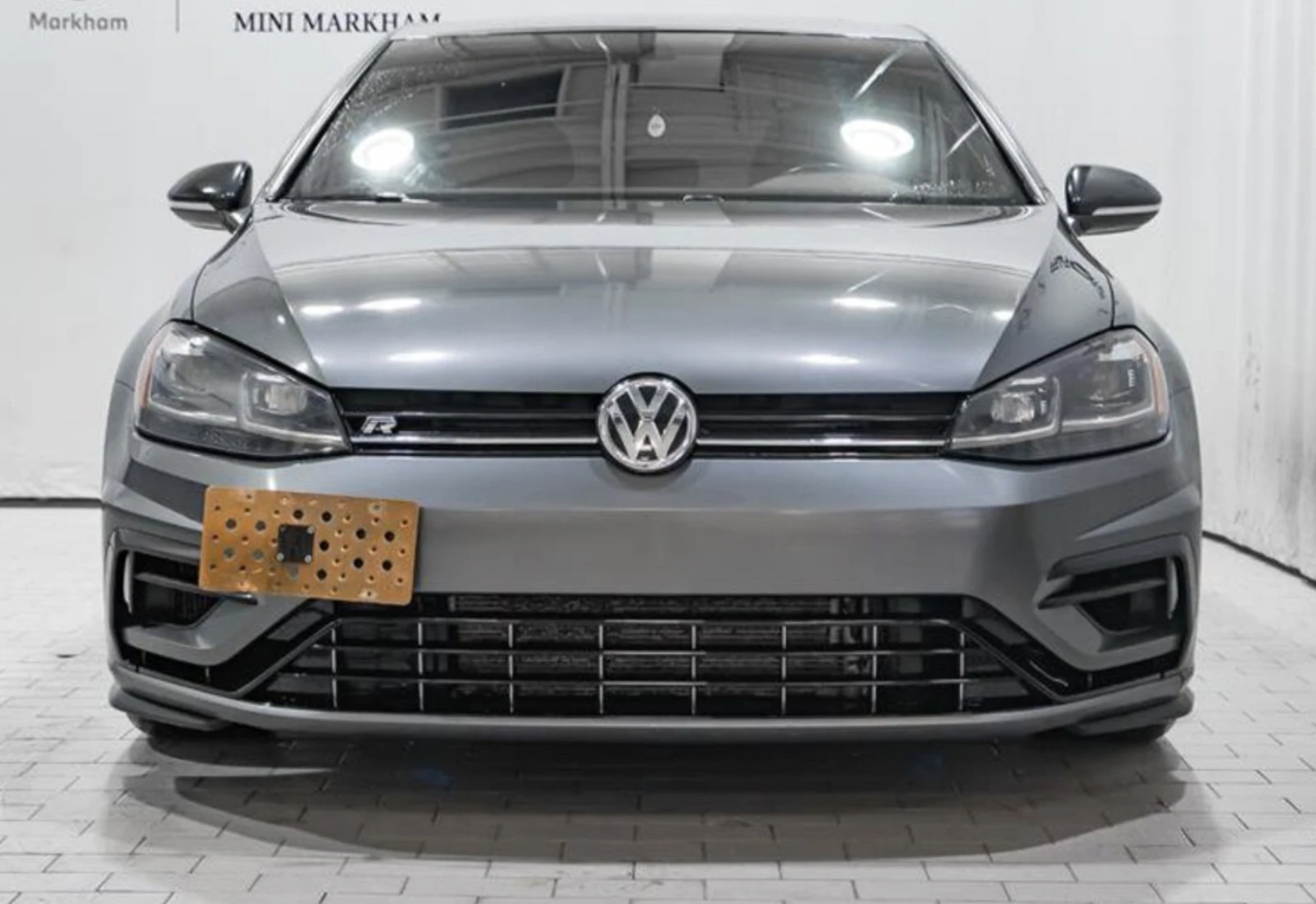 VW Golf R* 2.0T* 4MOTION* РЪЧКА* CARFAX* КРЕДИТ - изображение 3