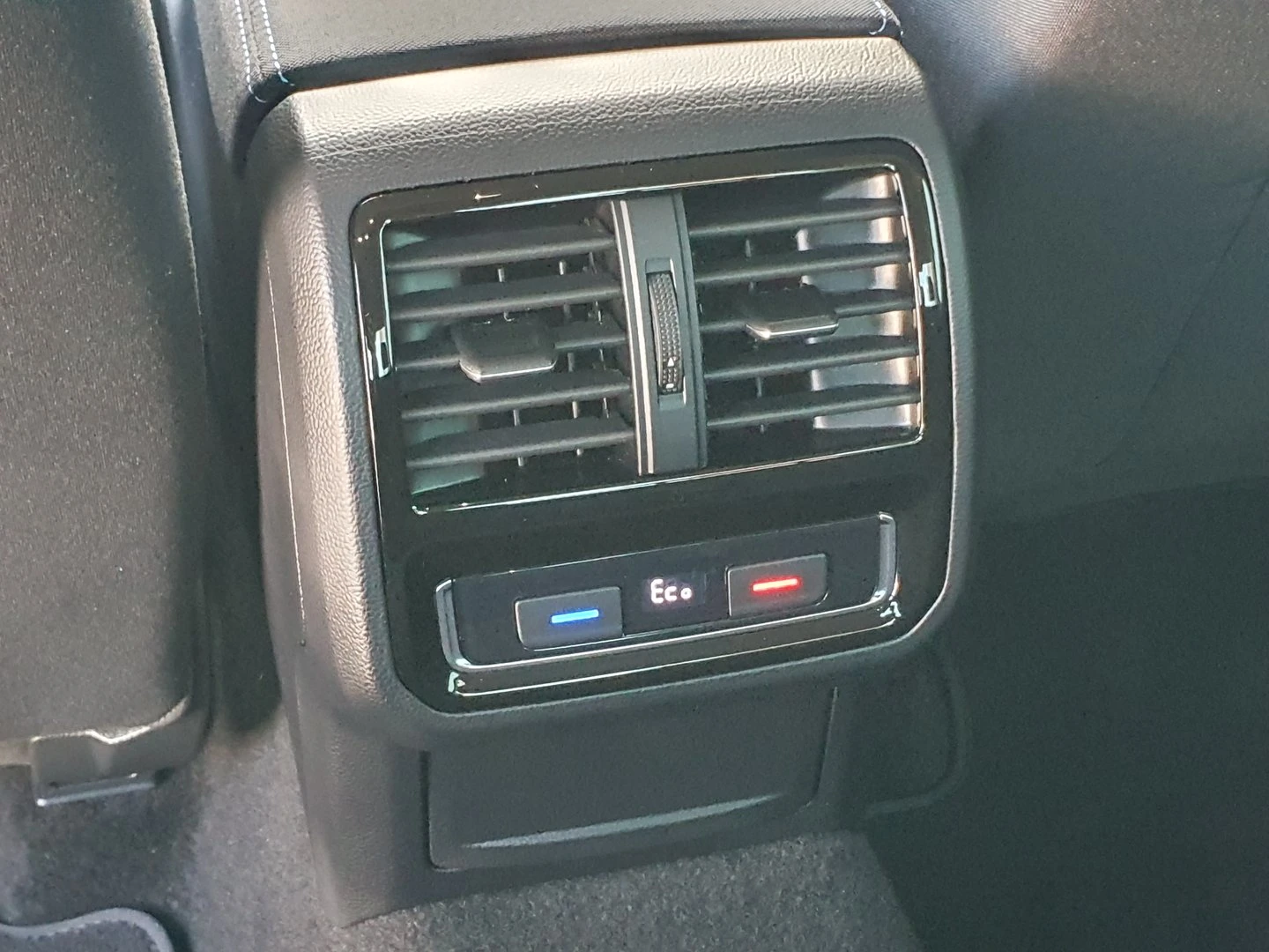 VW Passat GTE Plug-In-Hybrid 1.4 TSI | Mobile.bg   13