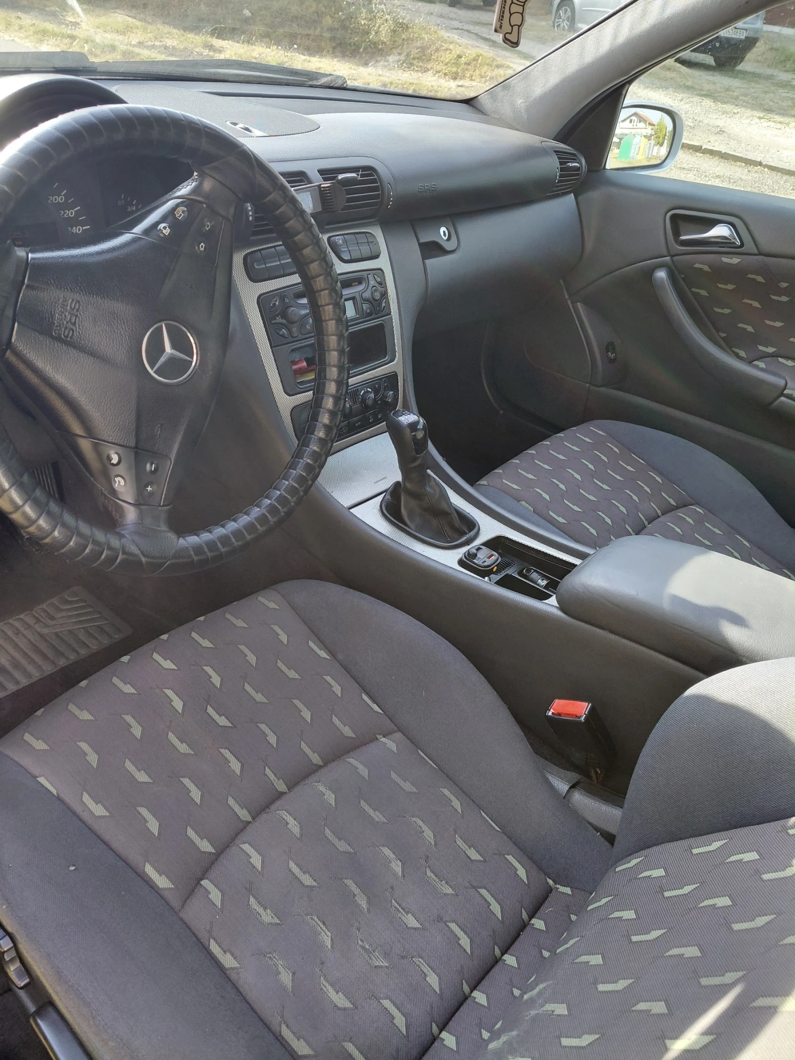 Mercedes-Benz C 220 220 - изображение 5