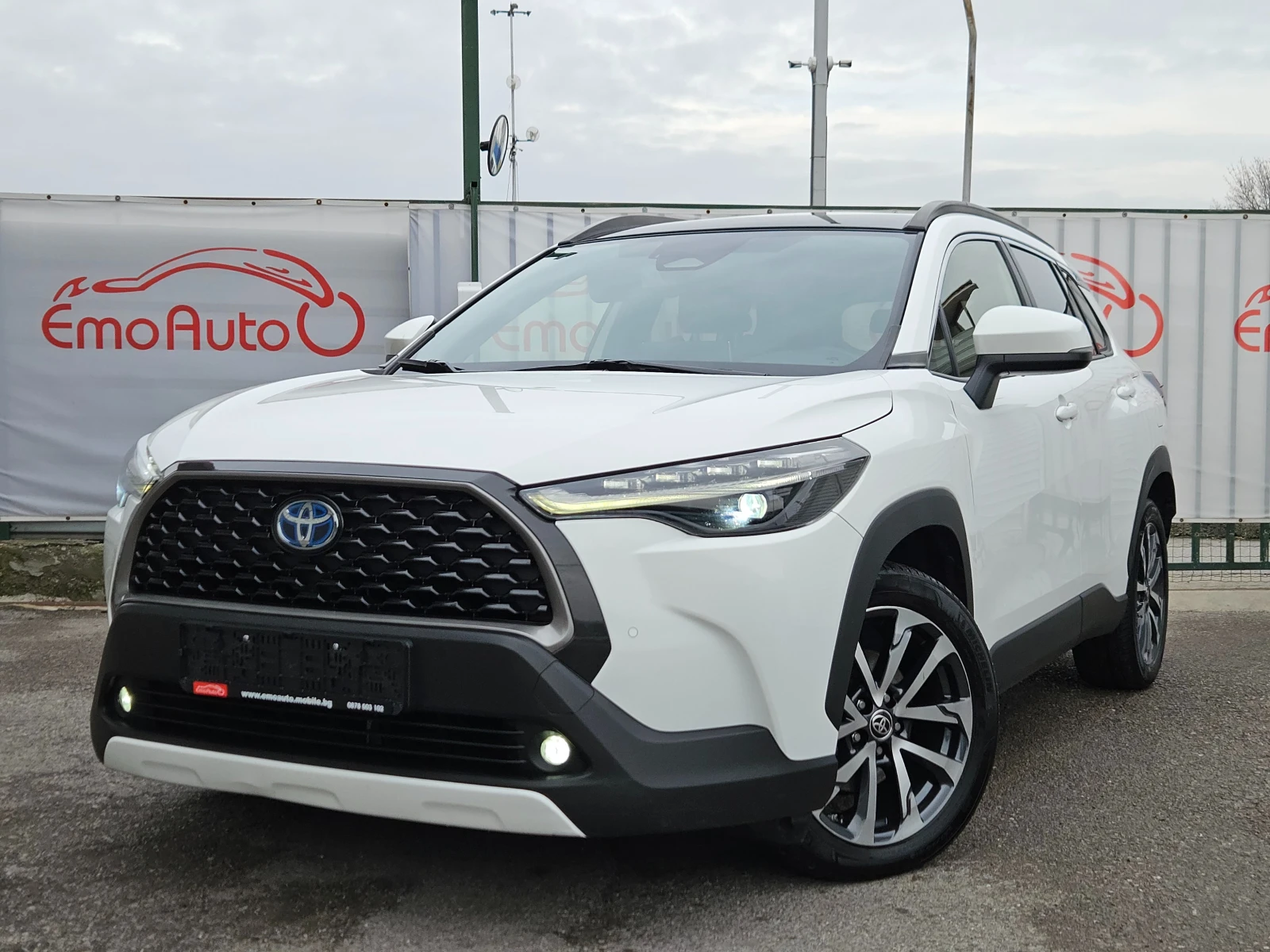 Toyota Corolla Cross 2.0HYbrid4/4x4/LED/CARPLAY/NAVI/ПОДГРЕВ/БЛУТУТ/ТОП - изображение 7