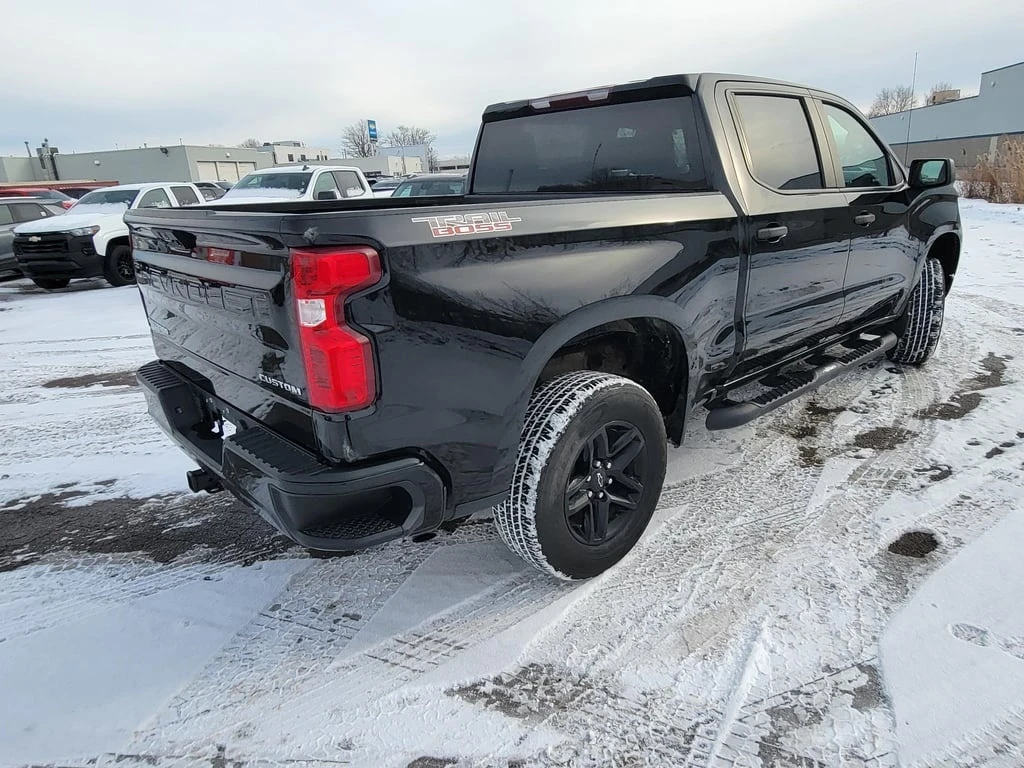 Chevrolet Silverado 2022 Custom Trail Boss * БЕЗ ПЪРВОНАЧАЛНА ВН - изображение 7