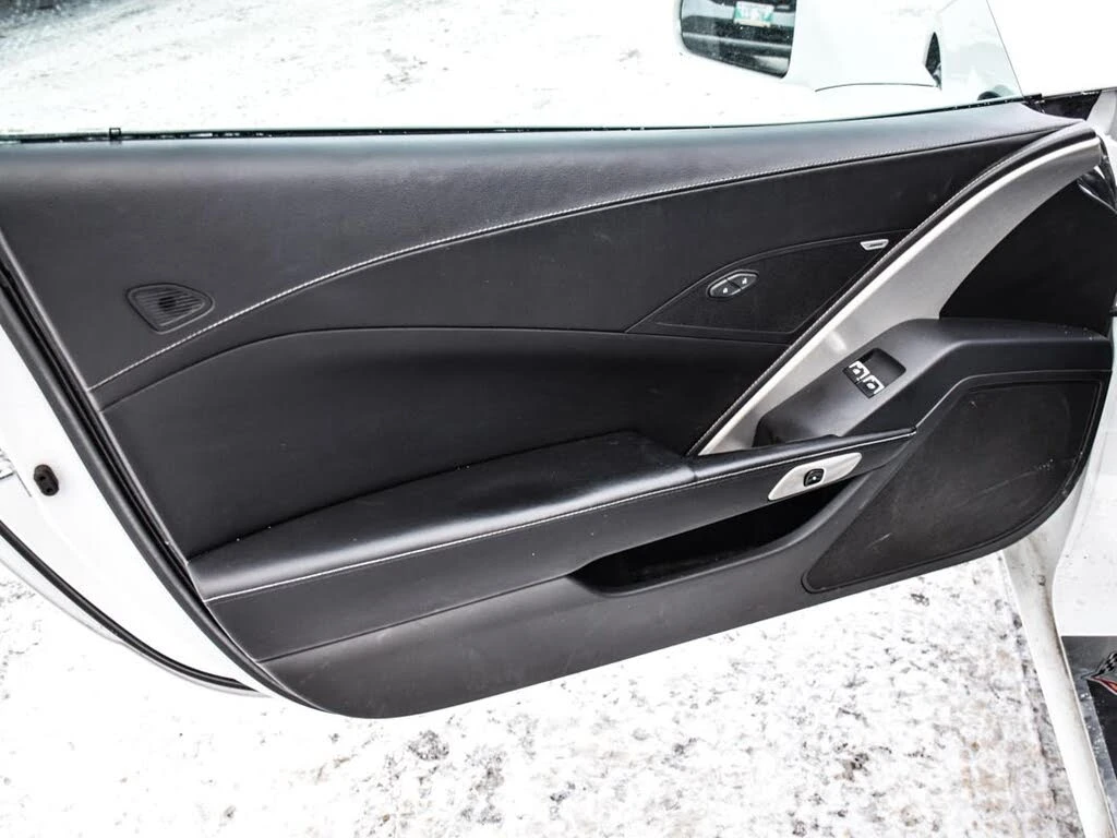 Chevrolet Corvette Stingray 1LT* Coupe* АвтоКредит* (ЦЕНА ДО БГ) - изображение 6