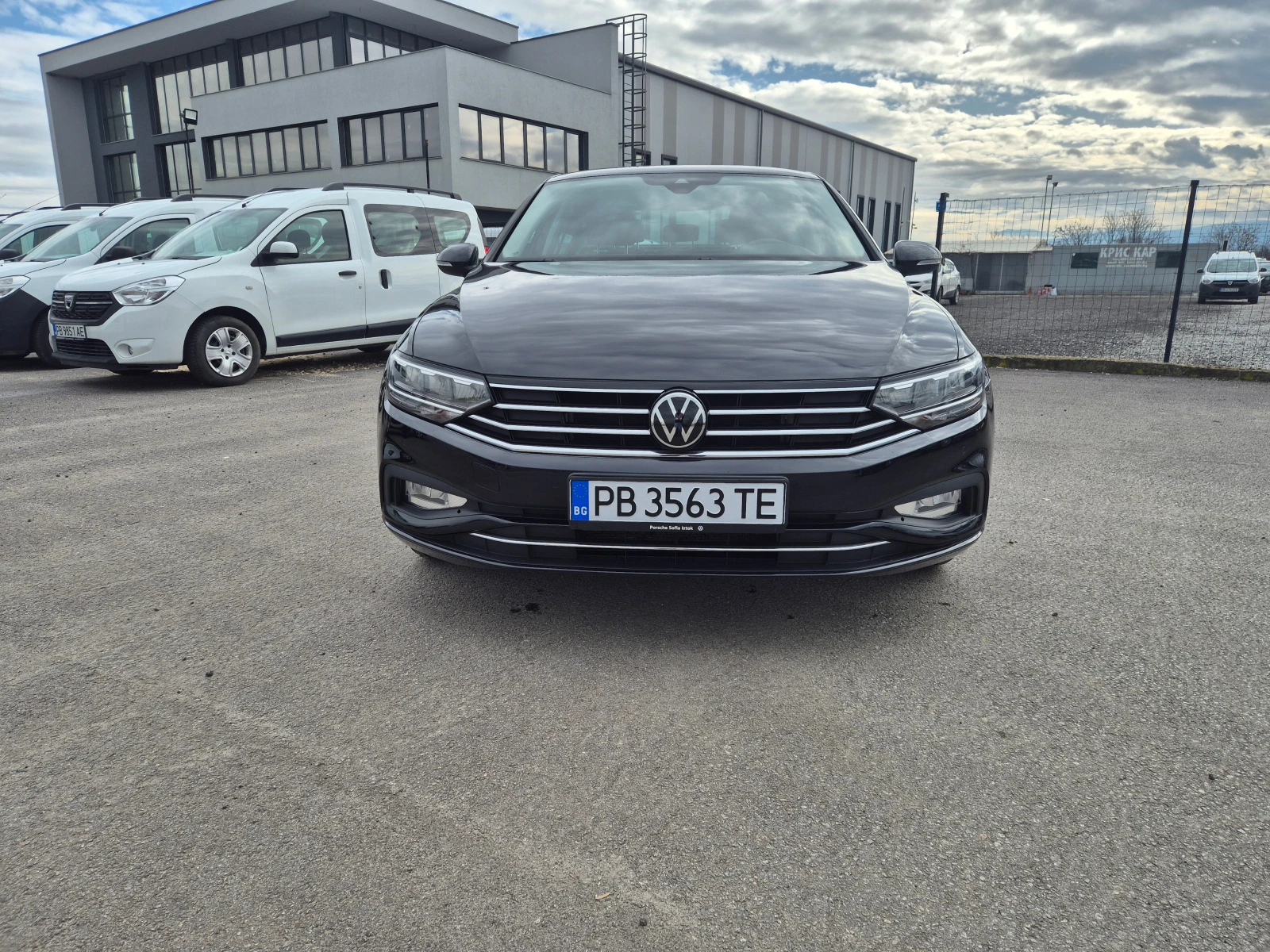 VW Passat BUSINES А/Т - изображение 8