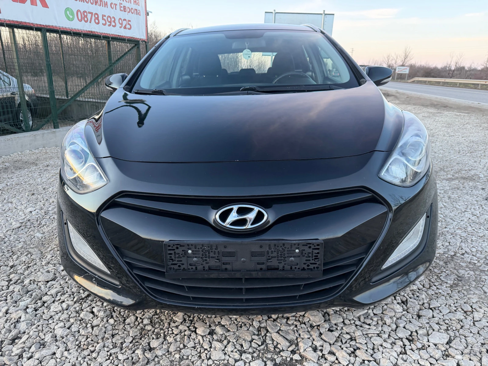Hyundai I30 SW-1.4CRDi/90p.s-Navi/Euro 5!!!, снимка 6 - Автомобили и джипове - 53892498
