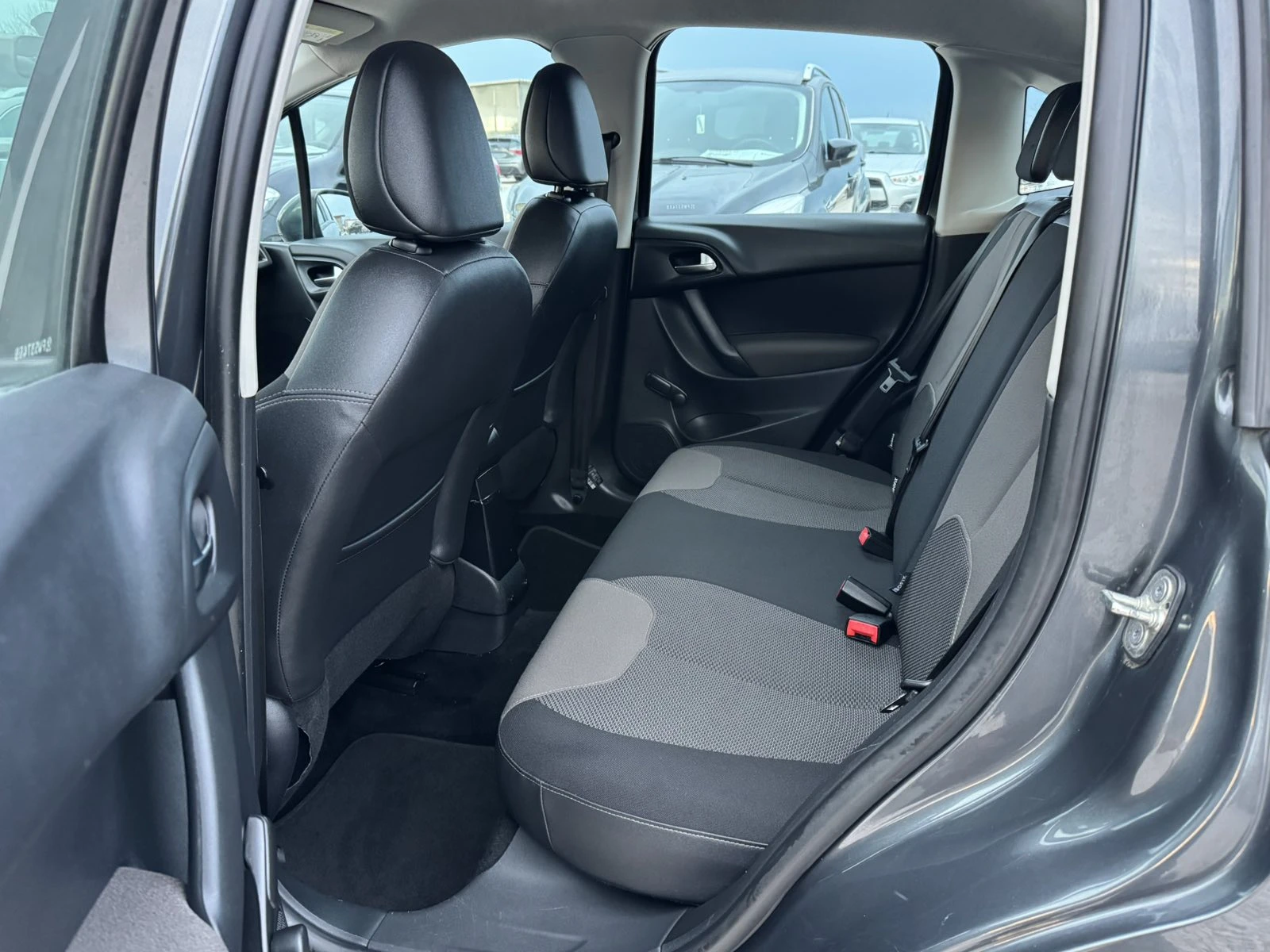 Citroen C3 1.2I AUTOMAT | Mobile.bg � ����������� 8