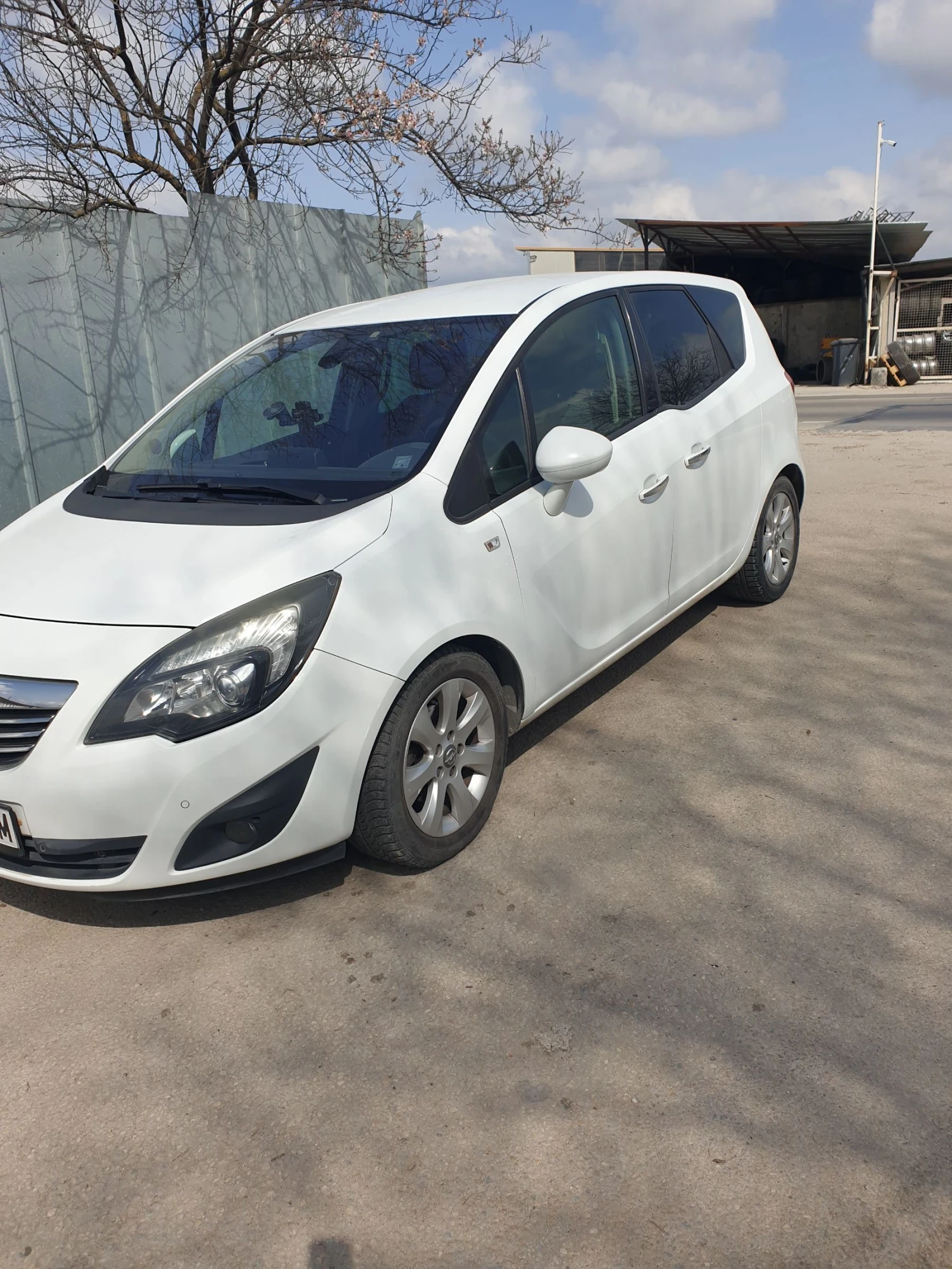 Opel Meriva В, снимка 4 - Автомобили и джипове - 53945243