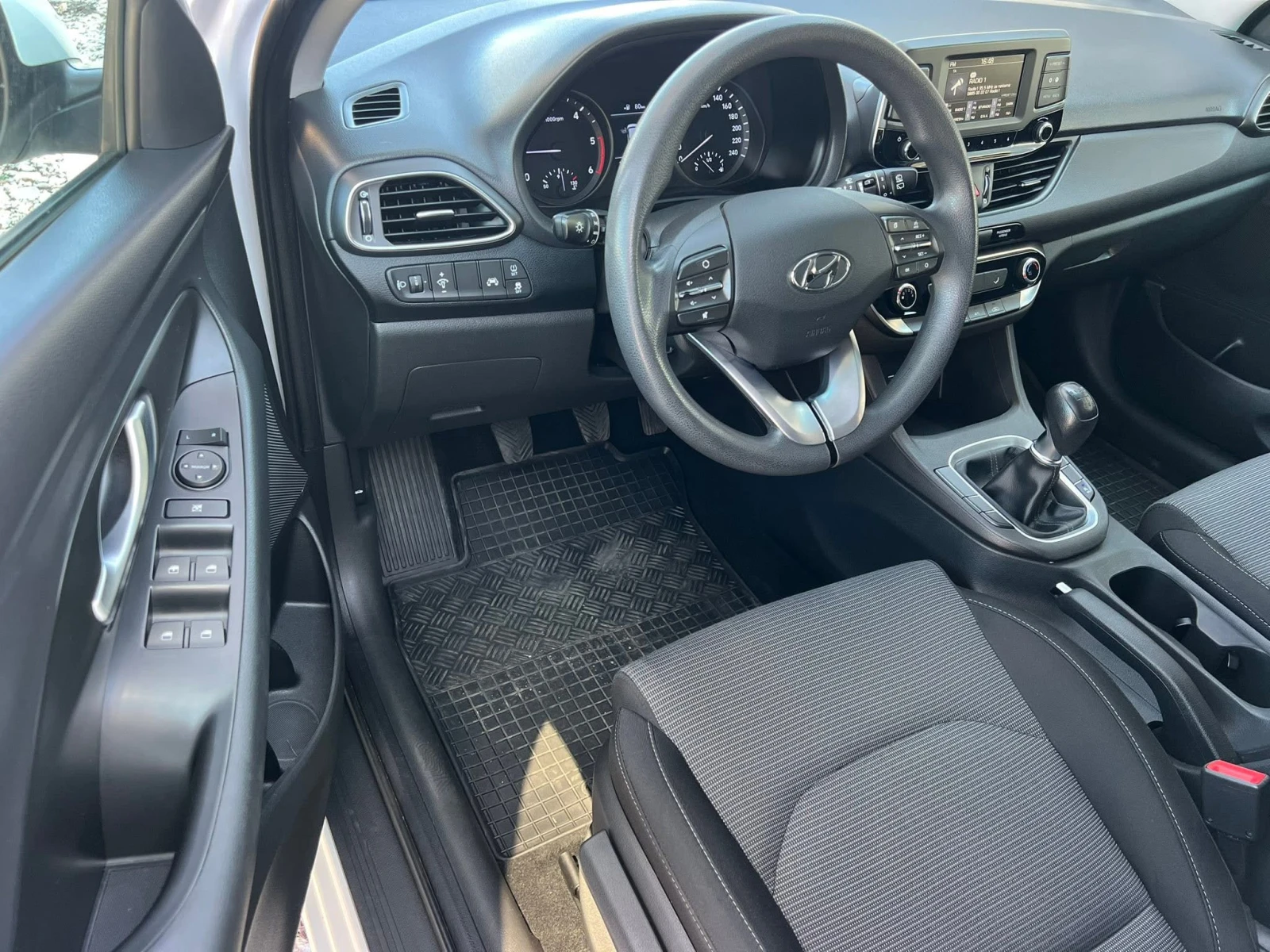 Hyundai I30 1.6CRDI FACELIFT/KLIMATRONIK/6sk/UNIKAT | Mobile.bg � ����������� 8