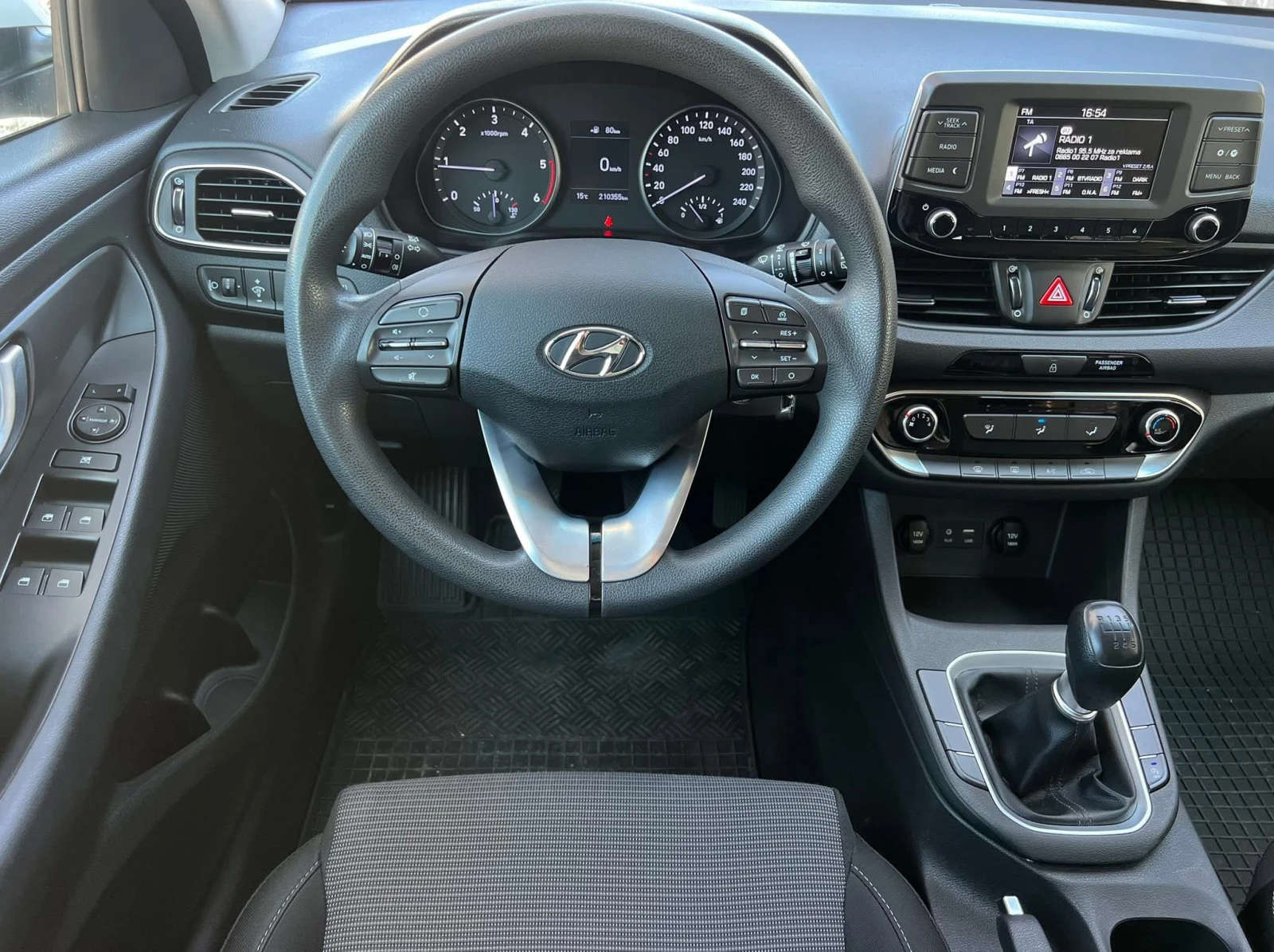 Hyundai I30 1.6CRDI FACELIFT/KLIMATRONIK/6sk/UNIKAT | Mobile.bg � ����������� 15