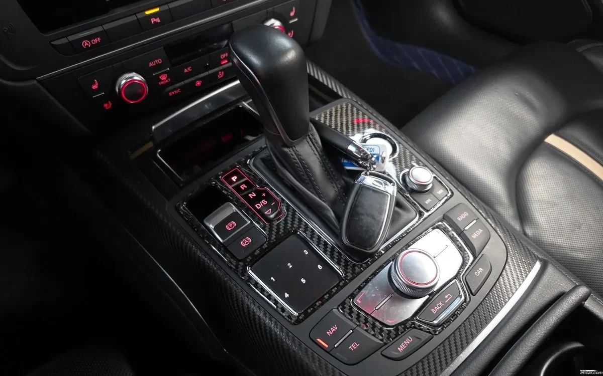 Audi A7 3.0TDI * PREMIUM * ОБДУХВАНЕ * HEAD UP * , снимка 8 - Автомобили и джипове - 55278820