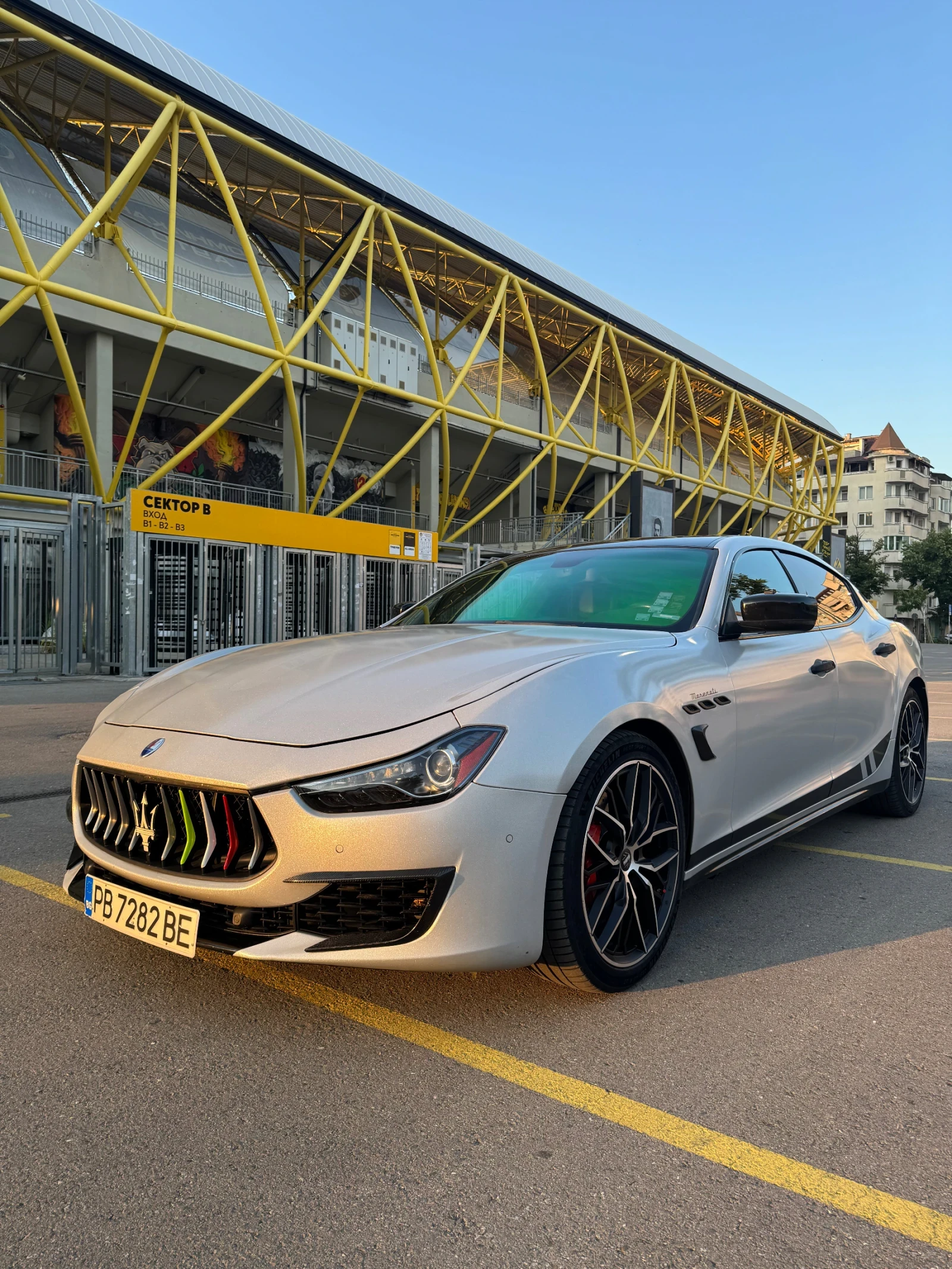 Maserati Ghibli SQ4 /ЛИЗИНГ/БАРТЕР, снимка 5 - Автомобили и джипове - 55392393