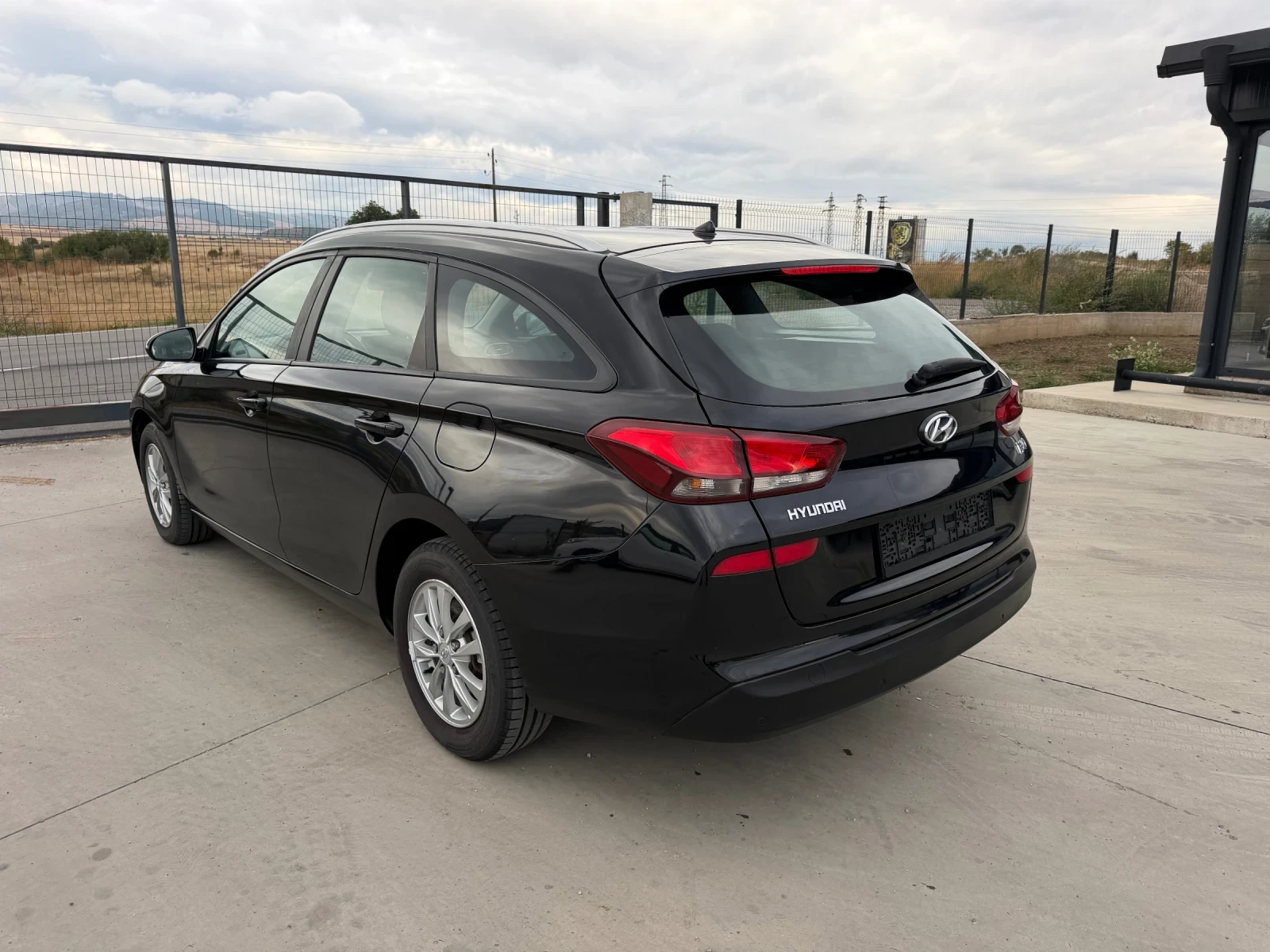 Hyundai I30 1.4.бензин , Euro6, снимка 5 - Автомобили и джипове - 56235803