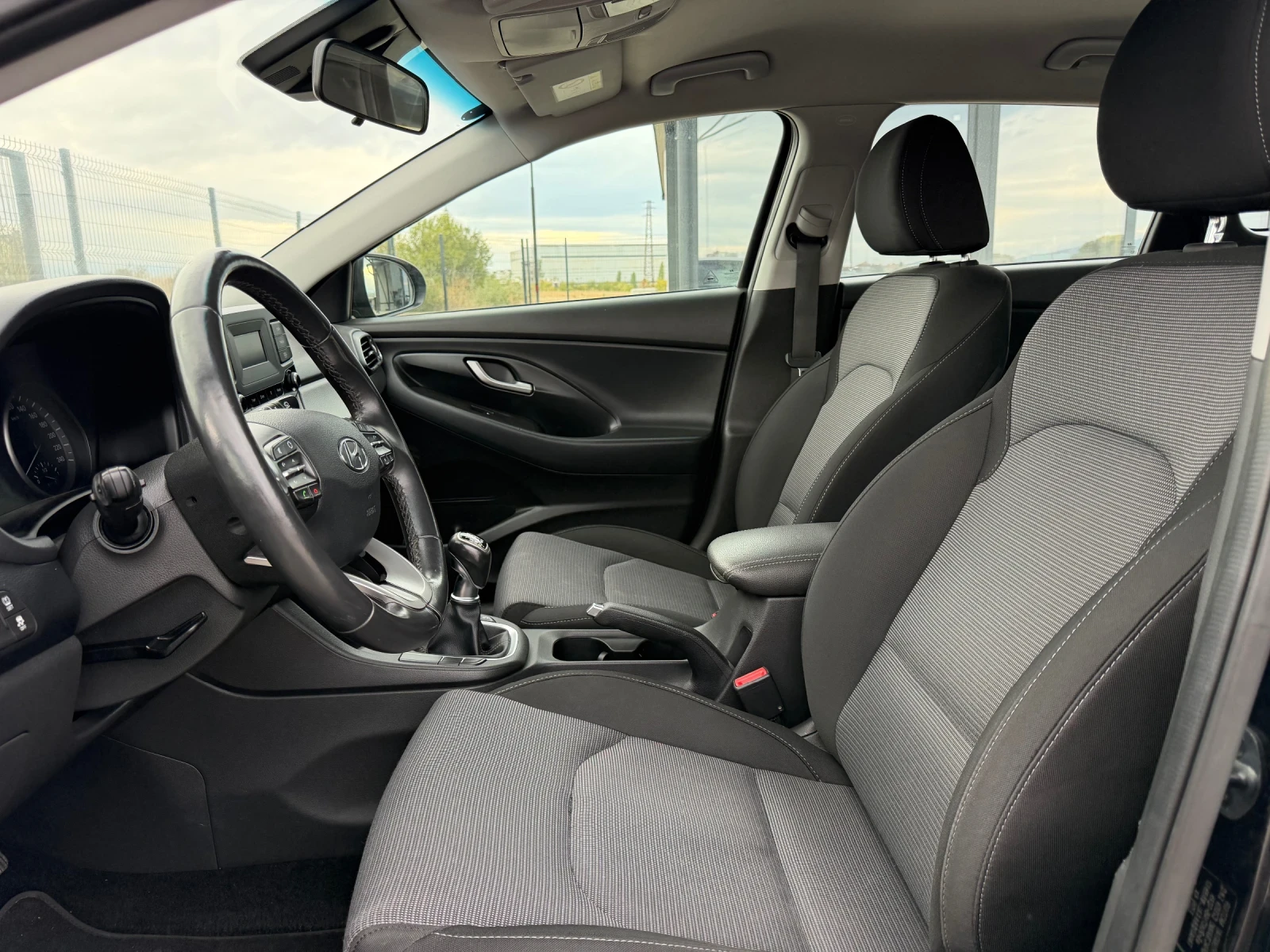Hyundai I30 1.4.бензин , Euro6, снимка 7 - Автомобили и джипове - 56235803