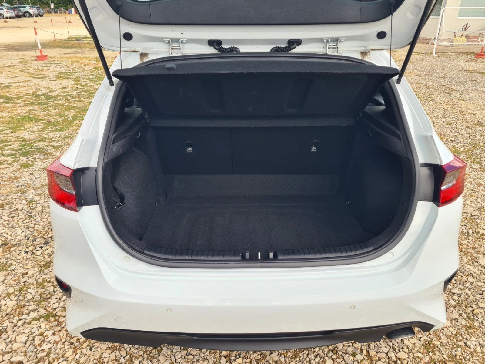 Kia Ceed 1.5i Automatic, 12.2023 �. ��������  | Mobile.bg � ����������� 7