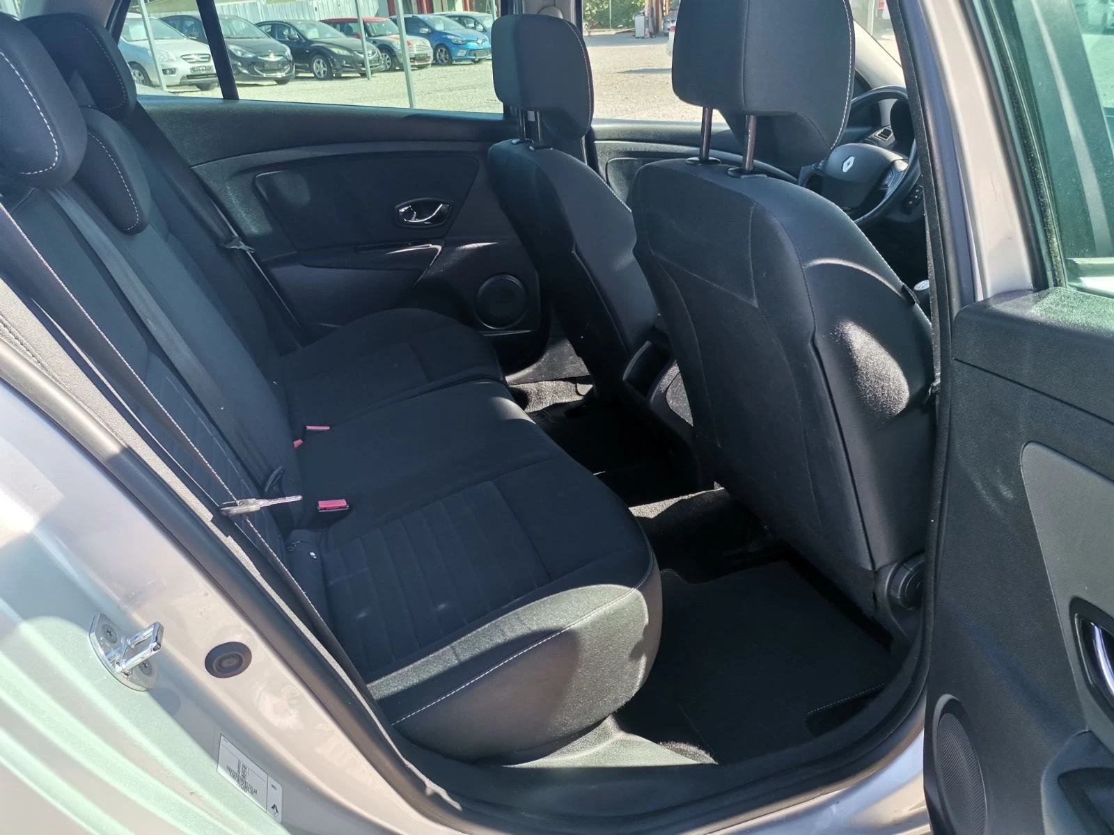 Renault Megane 1.5 DCI.110/ LIMITED / LED/NAVI                 | Mobile.bg � ����������� 15